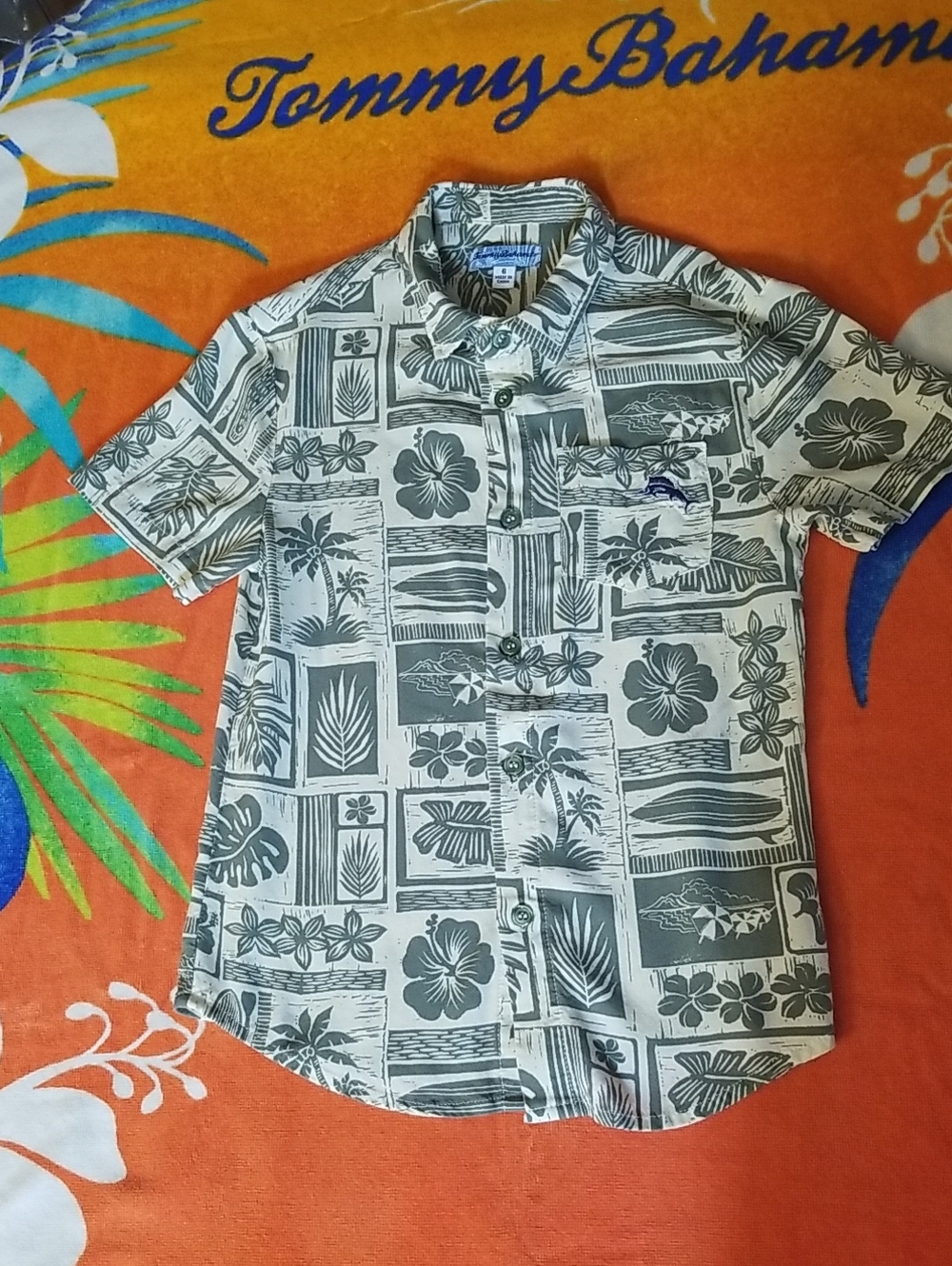 Tommy Bahama Green And CreamTropical Block Print Button Down Shirt Size 6